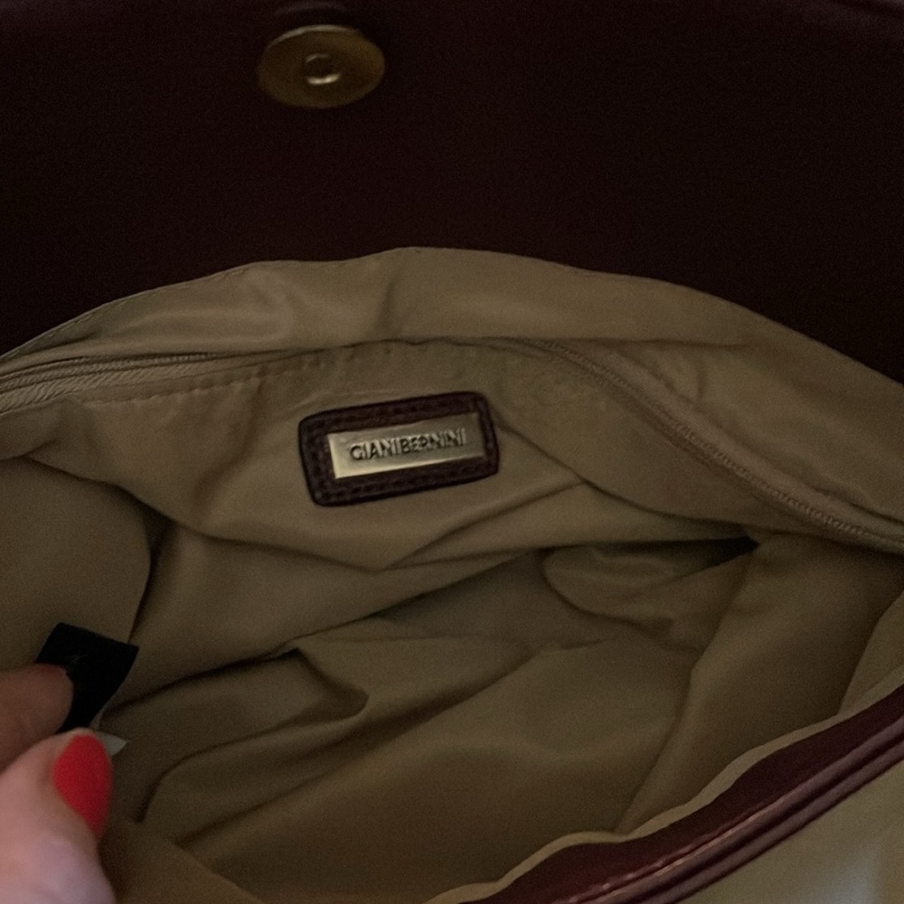 GIANI Bernini beautiful all leather handbag. Like new. - Picture 5 of 6